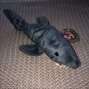TY Beanie Crunch the Shark